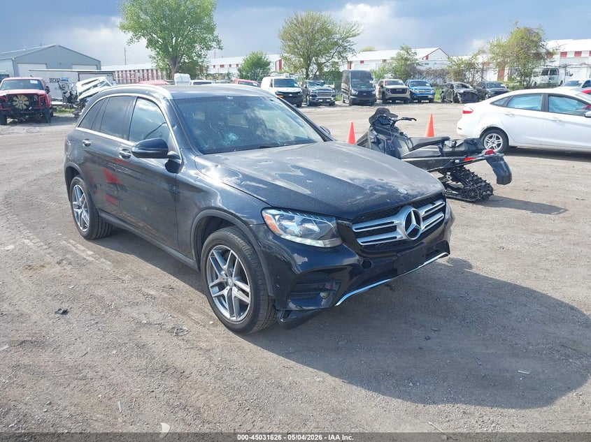2017 Mercedes-benz Glc VIN WDC0G4KB1HF150817 IAAI salvage auction — HAIL, Salvage (Iowa), sold $5,700 on 2026-07-28 (photo 1)