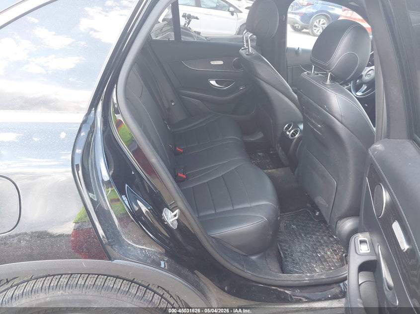 2017 Mercedes-benz Glc VIN WDC0G4KB1HF150817 IAAI salvage auction — HAIL, Salvage (Iowa), sold $5,700 on 2026-07-28 (photo 8)
