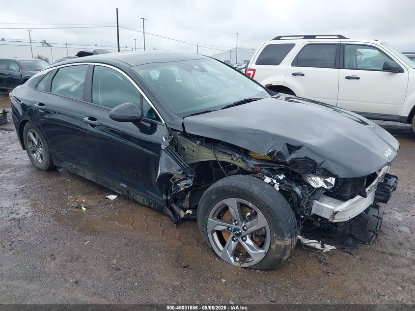 2022 Kia K5 VIN 5XXG14J28NG147871 IAAI salvage auction — RIGHT FRONT, Mv-907A (New York), sold $2,350 on 2026-07-08 (photo 1)