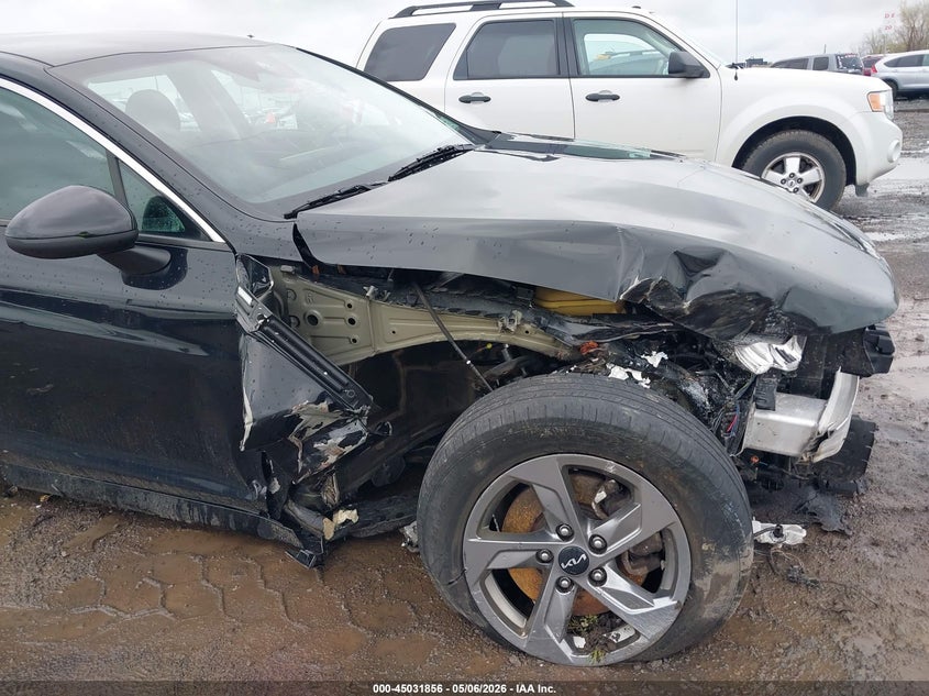 2022 Kia K5 VIN 5XXG14J28NG147871 IAAI salvage auction — RIGHT FRONT, Mv-907A (New York), sold $2,350 on 2026-07-08 (photo 6)