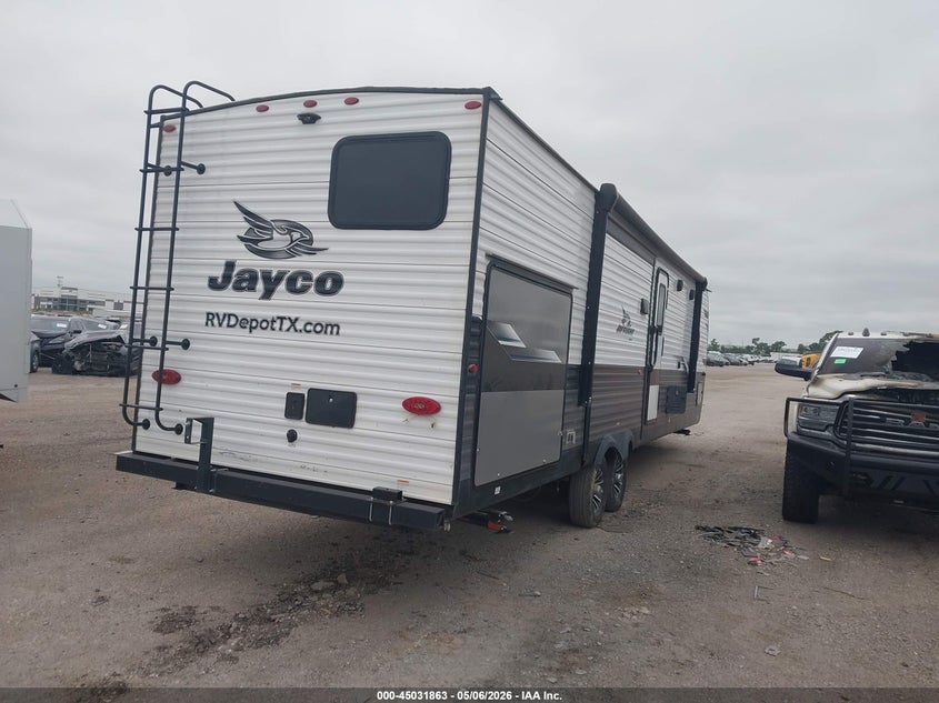 2023 Jayco Other VIN 1UJBC0BT0P1760134 IAAI salvage auction — HAIL, Original (Texas), sold $14,200 on 2026-08-19 (photo 4)
