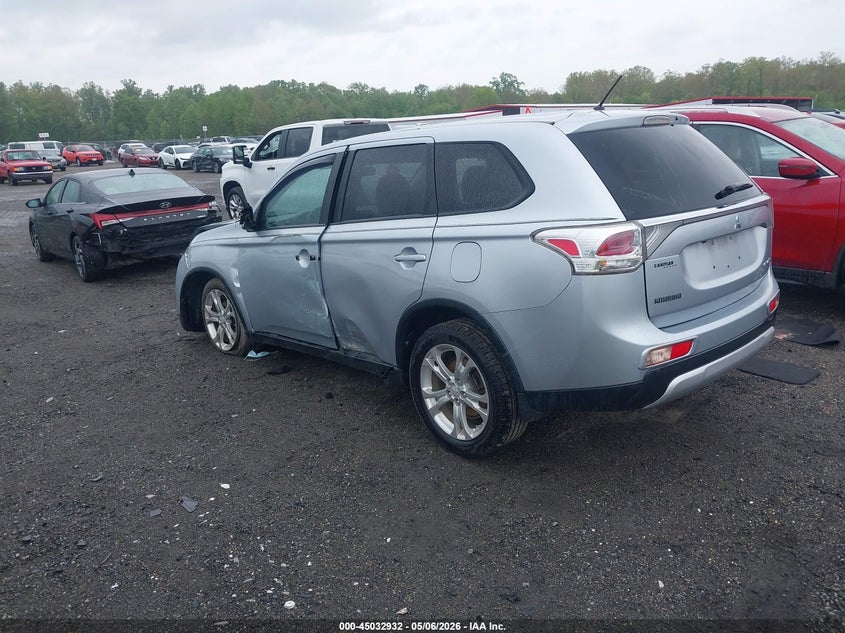 2015 Mitsubishi Outlander VIN JA4AZ3A32FZ003209 IAAI salvage auction — FRONT END, Salvage - Greater Than 75% (Maryland), sold $1,550 on 2026-07-13 (photo 3)