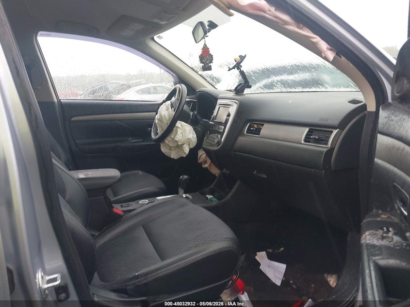 2015 Mitsubishi Outlander VIN JA4AZ3A32FZ003209 IAAI salvage auction — FRONT END, Salvage - Greater Than 75% (Maryland), sold $1,550 on 2026-07-13 (photo 5)
