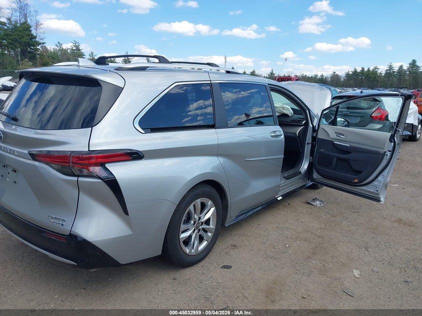 2024 Toyota Sienna VIN 5TDZSKFC1RS119376 IAAI salvage auction — FRONT END, Salvage (Massachusetts), sold $12,500 on 2026-07-31 (photo 4)