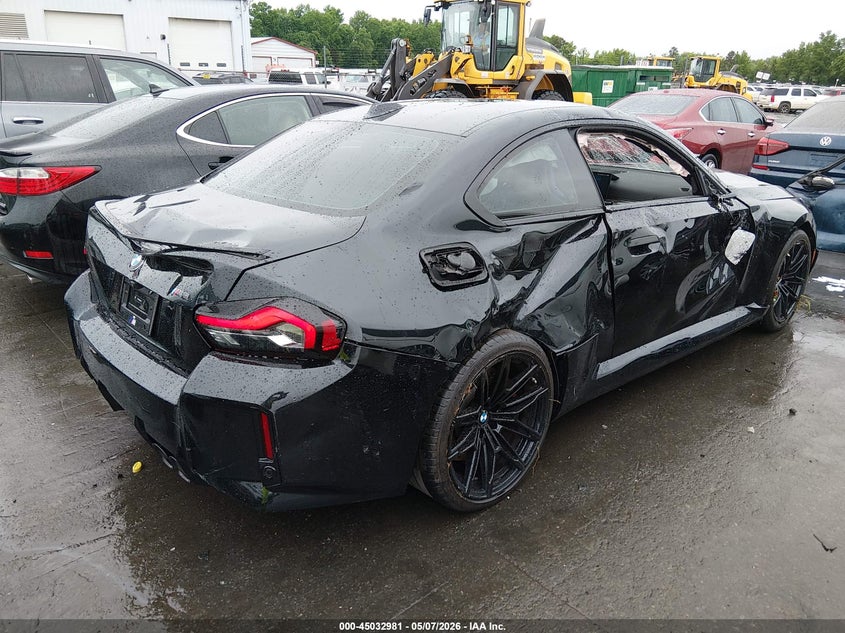 2025 BMW M2 VIN 3MF23DM09S8F54919 IAAI salvage auction — ROLLOVER, Wait Title, sold $26,500 on 2026-08-31 (photo 4)
