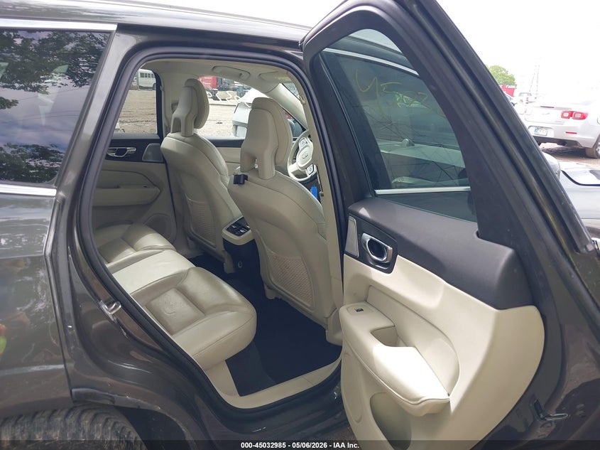 2018 Volvo Xc60 VIN YV4A22RLXJ1050100 IAAI salvage auction — FRONT END, Salvage (Indiana), sold $2,400 on 2026-07-29 (photo 8)