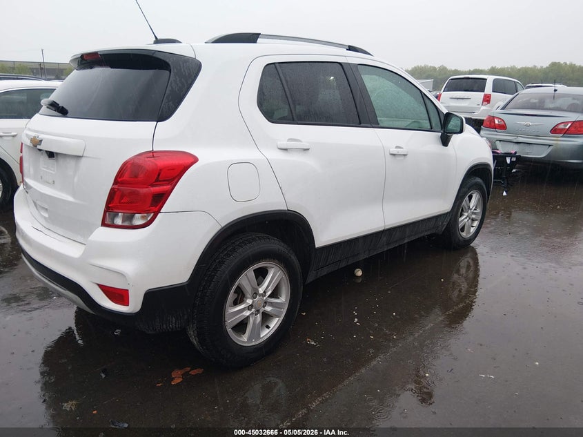 2022 Chevrolet Trax VIN KL7CJPSM0NB564615 IAAI salvage auction — LEFT FRONT, Salvage (Ohio), sold $2,825 on 2026-07-07 (photo 4)
