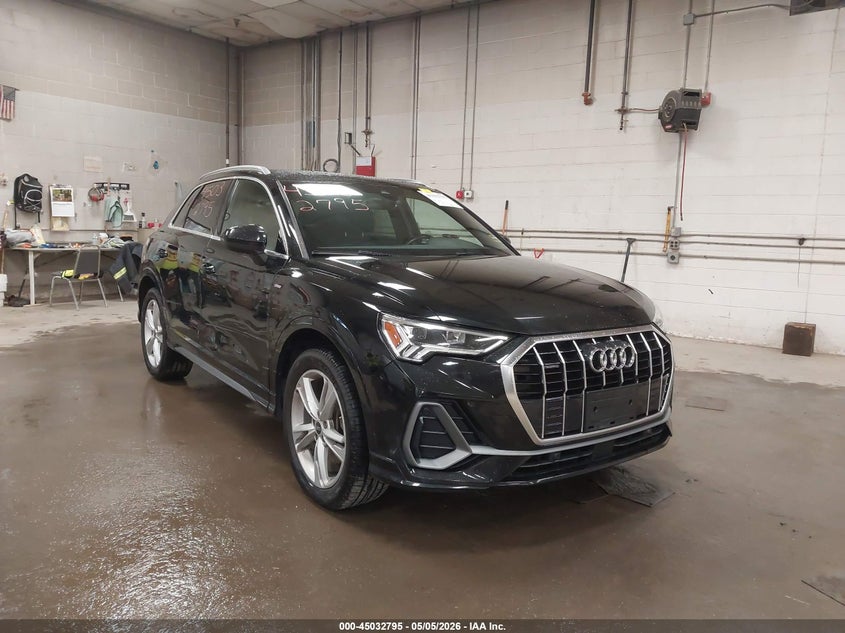 2021 Audi Q3 VIN WA1EECF31M1056730 — IAAI salvage auction photo