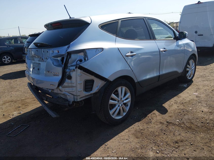 2013 Hyundai Tucson VIN KM8JUCACXDU597543 IAAI salvage auction — REAR END, Salvage (New Jersey), sold $3,100 on 2026-07-27 (photo 4)