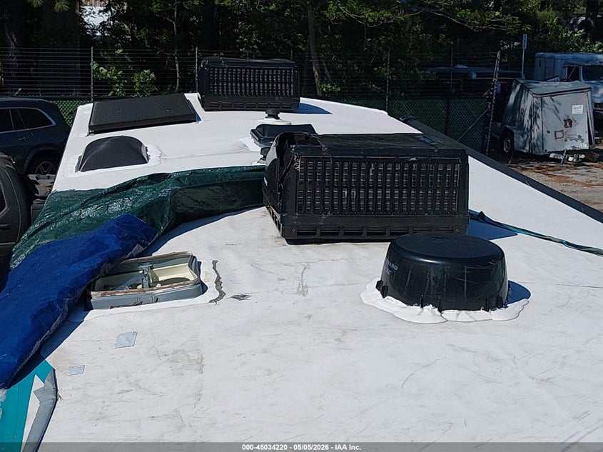 2022 Grand design Imagine VIN 573TE3625N6637861 IAAI salvage auction — ROOF, Salvage (Virginia), sold $7,500 on 2026-08-07 (photo 6)