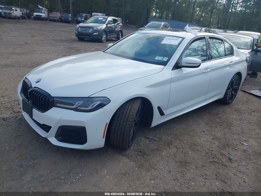 2023 BMW 5er VIN WBA53BH03PCM97533 IAAI salvage auction — RIGHT FRONT, Wait Title, sold $18,650 on 2026-08-04 (photo 2)
