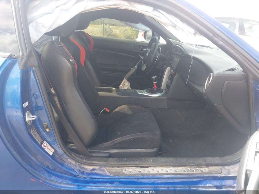 2013 Scion Fr-s VIN JF1ZNAA17D2709188 IAAI salvage auction — FRONT & REAR, Salvage (Idaho), sold $25 on 2026-07-30 (photo 5)