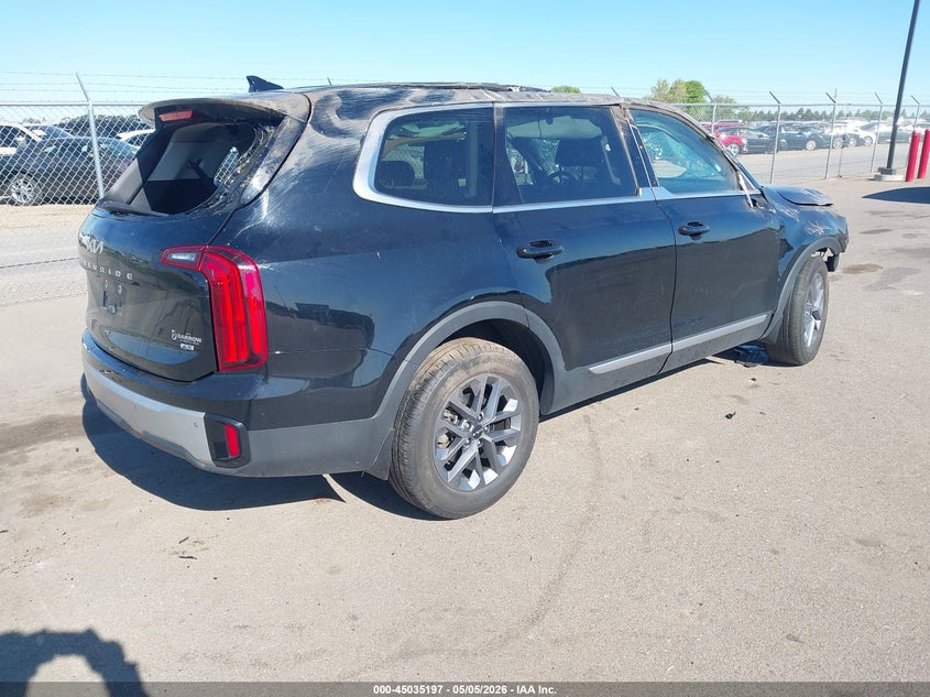 2024 Kia Telluride VIN 5XYP2DGC7RG492369 IAAI salvage auction — ROLLOVER, Salvage (Minnesota), sold $1,100 on 2026-07-13 (photo 4)
