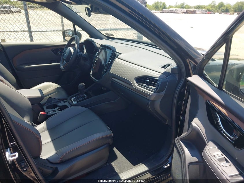 2025 Subaru Forester VIN JF2SLDHC0SH438058 IAAI salvage auction — REAR END, Salvage Title, sold $7,300 on 2026-08-24 (photo 5)
