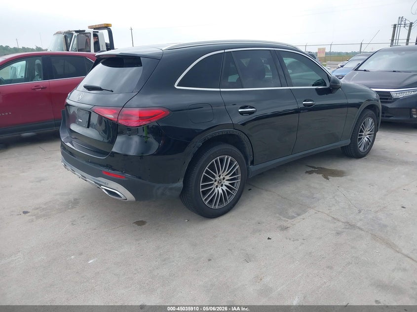 2024 Mercedes-benz Glc VIN W1NKM4GB0RF120895 IAAI salvage auction — REAR END, Original (Texas), sold $27,500 on 2026-08-01 (photo 4)