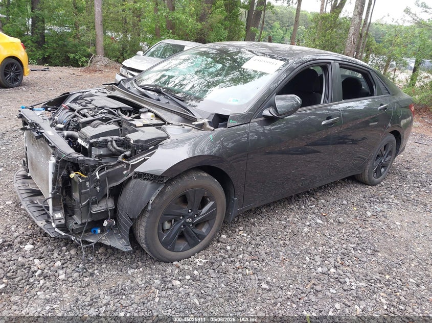 2022 Hyundai Elantra VIN 5NPLM4AG1NH055989 IAAI salvage auction — FRONT END, Salvage (Virginia), sold $3,550 on 2026-07-07 (photo 2)