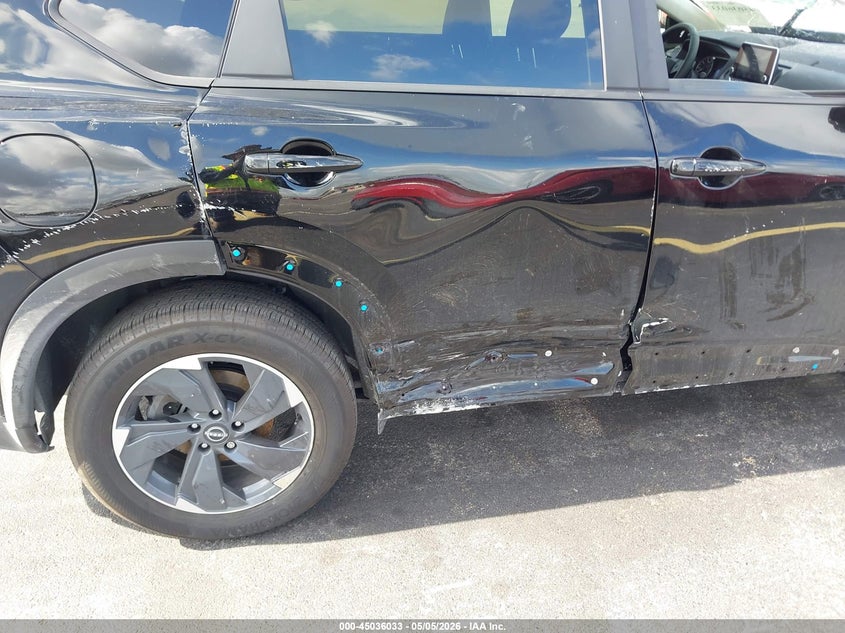 2025 Nissan Rogue VIN JN8BT3BAXSW003984 IAAI salvage auction — ROLLOVER, Certificate Of Destruction (Florida), sold $3,800 on 2026-07-16 (photo 6)
