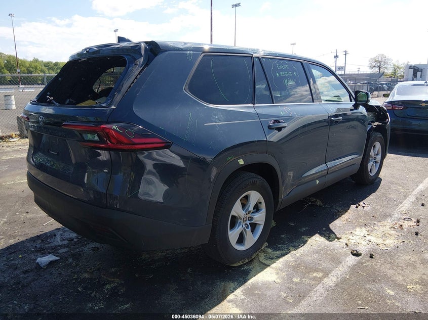 2025 Toyota Highlander VIN 5TDAAAB53SS079034 IAAI salvage auction — RIGHT FRONT, Salvage Title, sold $13,200 on 2026-07-30 (photo 4)