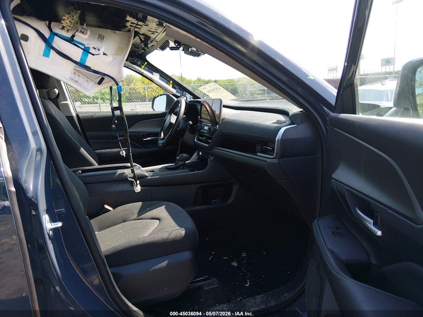 2025 Toyota Highlander VIN 5TDAAAB53SS079034 IAAI salvage auction — RIGHT FRONT, Salvage Title, sold $13,200 on 2026-07-30 (photo 5)