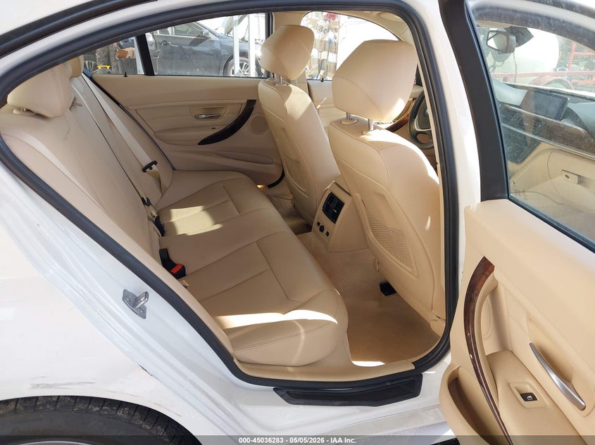 2015 BMW 3er VIN WBA3B5G56FNS14232 IAAI salvage auction — FRONT END, Salvage (Delaware), sold $1,950 on 2026-07-27 (photo 8)