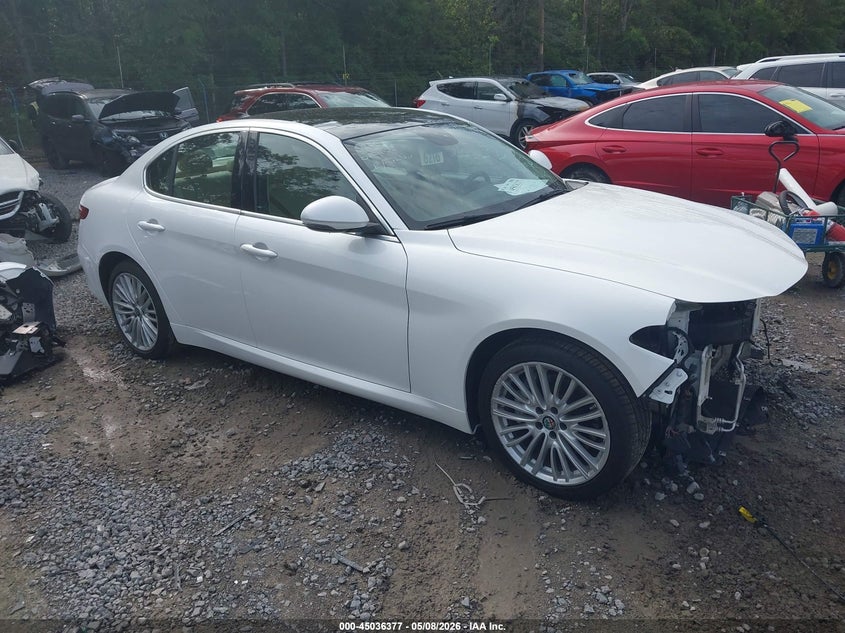 2018 Alfa romeo Giulia VIN ZARFAEEN6J7592558 IAAI salvage auction — FRONT END, Salvage (South Carolina), sold $1,850 on 2026-07-07 (photo 1)