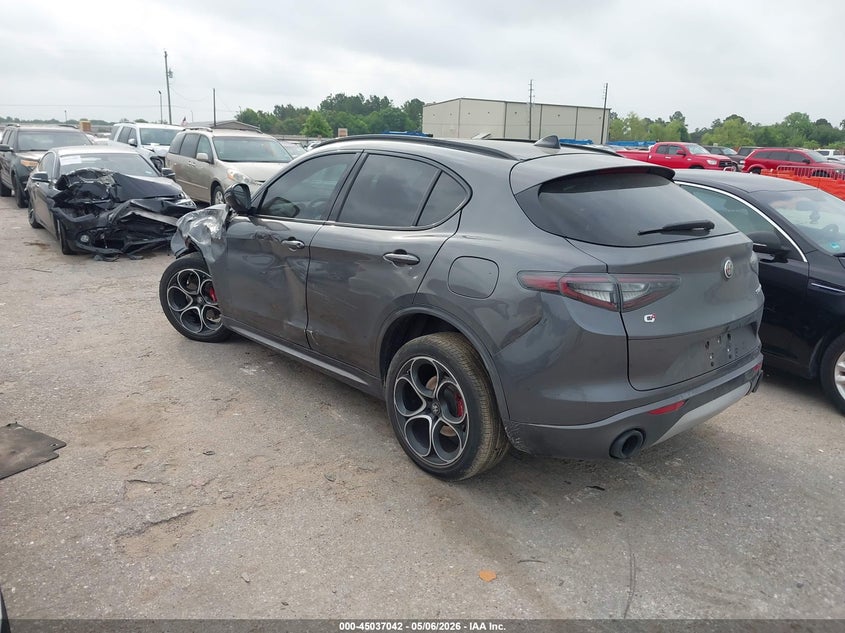 2024 Alfa romeo Stelvio VIN ZASPAKBN7R7D71751 IAAI salvage auction — FRONT END, Salvage Title, sold $1,250 on 2026-08-22 (photo 3)