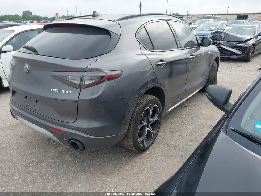 2024 Alfa romeo Stelvio VIN ZASPAKBN7R7D71751 IAAI salvage auction — FRONT END, Salvage Title, sold $1,250 on 2026-08-22 (photo 4)