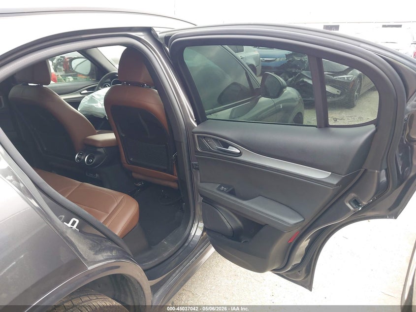 2024 Alfa romeo Stelvio VIN ZASPAKBN7R7D71751 IAAI salvage auction — FRONT END, Salvage Title, sold $1,250 on 2026-08-22 (photo 8)