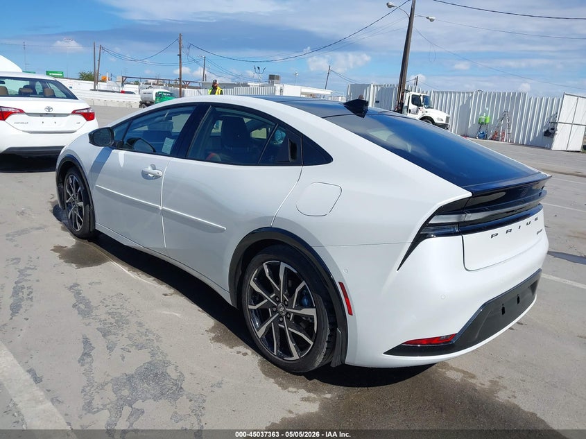 2026 Toyota Prius VIN JTDACACUXT3074237 IAAI salvage auction — RIGHT SIDE, Salvage (California), sold $18,000 on 2026-07-15 (photo 3)