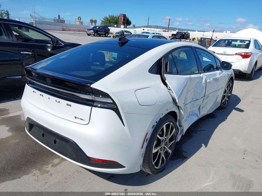 2026 Toyota Prius VIN JTDACACUXT3074237 IAAI salvage auction — RIGHT SIDE, Salvage (California), sold $18,000 on 2026-07-15 (photo 4)
