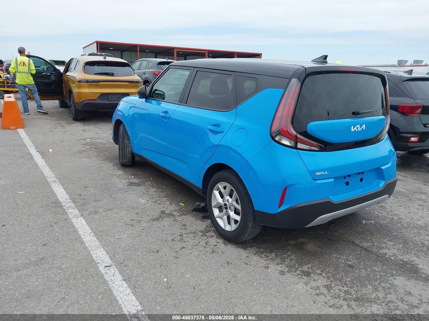 2025 Kia Soul VIN KNDJ23AU8S7260870 IAAI salvage auction — RIGHT SIDE, Salvage (Missouri), sold $6,200 on 2026-07-07 (photo 3)