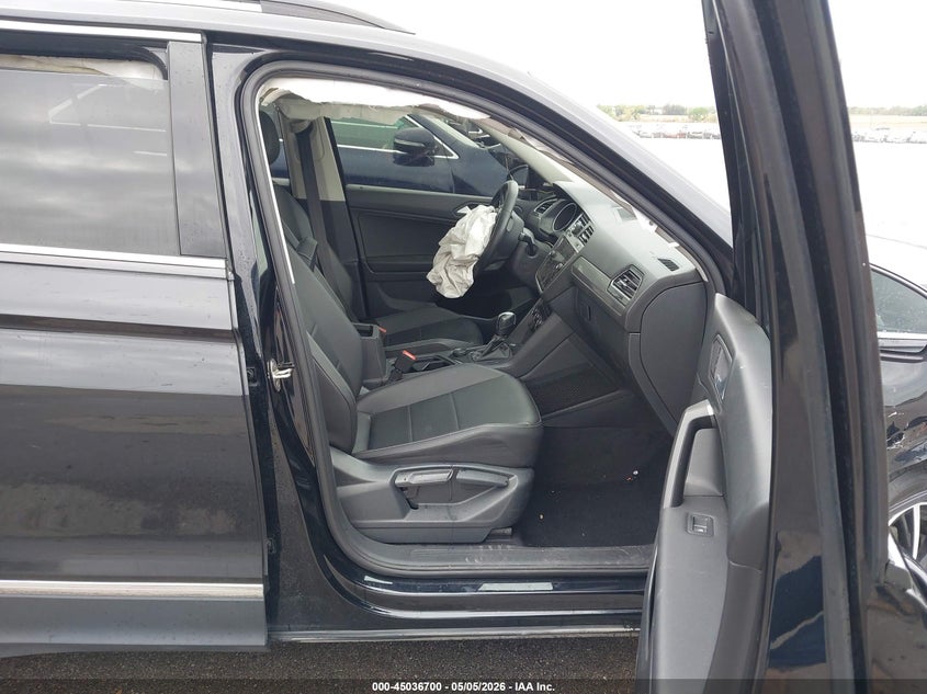 2021 Volkswagen Tiguan VIN 3VV2B7AX7MM071823 IAAI salvage auction — RIGHT SIDE, Salvage (Nebraska), sold $3,750 on 2026-07-09 (photo 5)