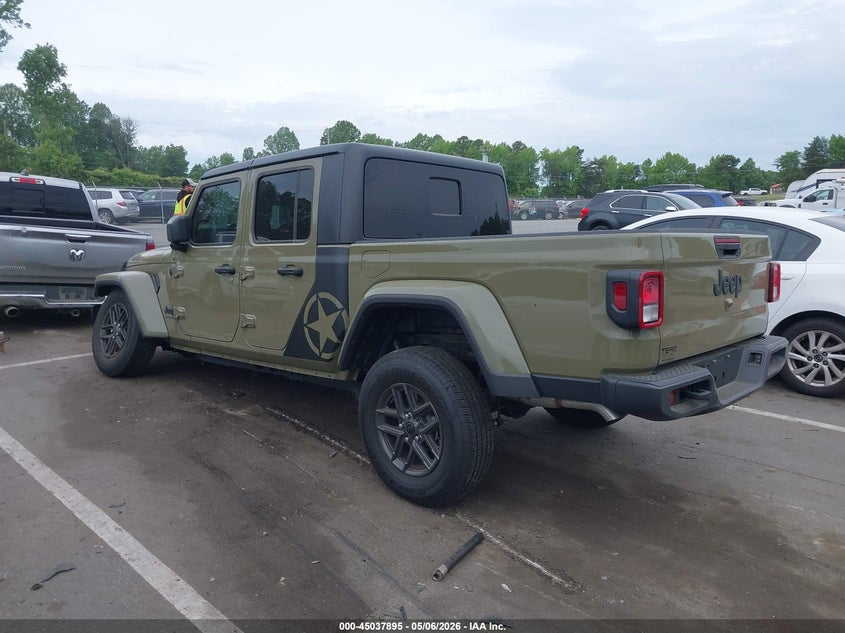 2025 Jeep Gladiator VIN 1C6PJTAG5SL520308 IAAI salvage auction — RIGHT FRONT, Salvage (North Carolina), sold $13,600 on 2026-07-31 (photo 3)