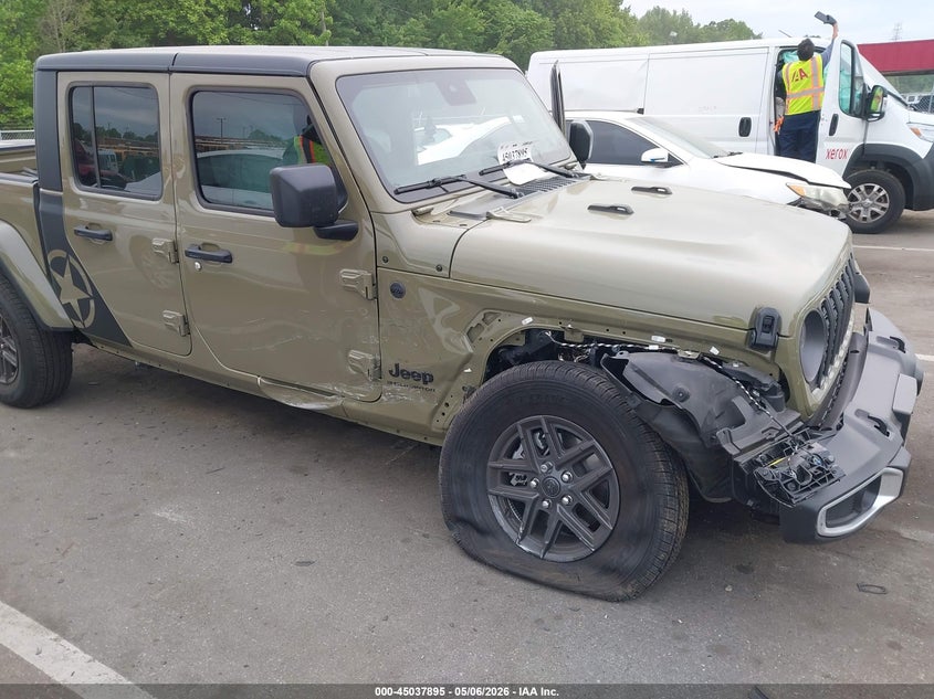 2025 Jeep Gladiator VIN 1C6PJTAG5SL520308 IAAI salvage auction — RIGHT FRONT, Salvage (North Carolina), sold $13,600 on 2026-07-31 (photo 6)