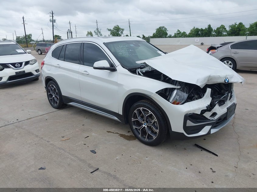 2022 BMW X1 VIN WBXJG7C07N5U53355 IAAI salvage auction — FRONT & REAR, Salvage (Texas), sold $2,125 on 2026-07-18 (photo 1)