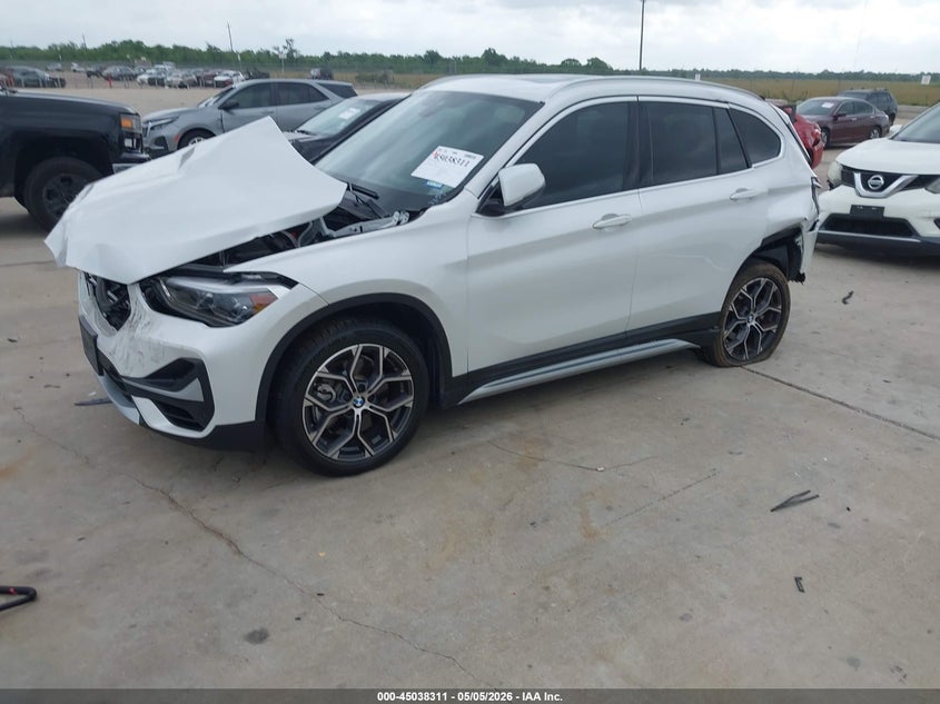 2022 BMW X1 VIN WBXJG7C07N5U53355 IAAI salvage auction — FRONT & REAR, Salvage (Texas), sold $2,125 on 2026-07-18 (photo 2)