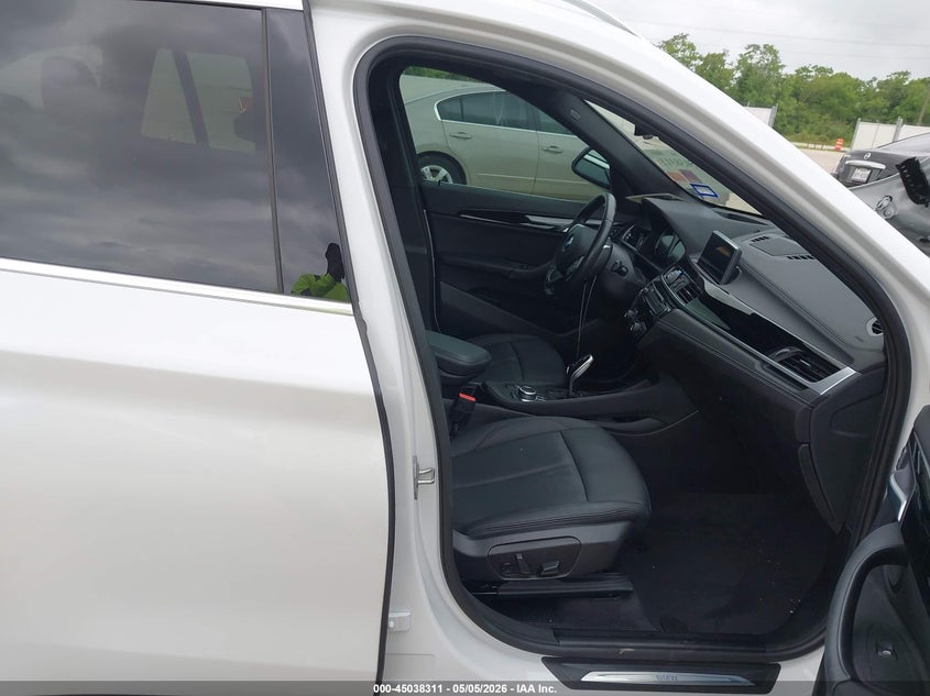 2022 BMW X1 VIN WBXJG7C07N5U53355 IAAI salvage auction — FRONT & REAR, Salvage (Texas), sold $2,125 on 2026-07-18 (photo 5)