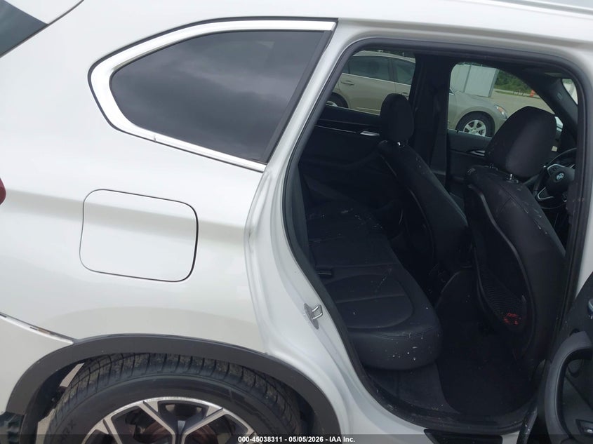 2022 BMW X1 VIN WBXJG7C07N5U53355 IAAI salvage auction — FRONT & REAR, Salvage (Texas), sold $2,125 on 2026-07-18 (photo 8)
