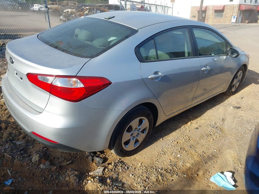 2016 Kia Forte VIN KNAFK4A61G5456579 IAAI salvage auction — LEFT SIDE, Salvage (Alabama), sold $1,050 on 2026-07-08 (photo 4)