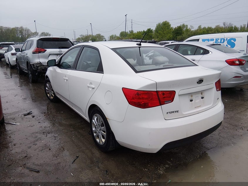2010 Kia Forte VIN KNAFU4A21A5827593 IAAI salvage auction — NORMAL WEAR, Original (Ohio), sold $275 on 2026-07-14 (photo 3)