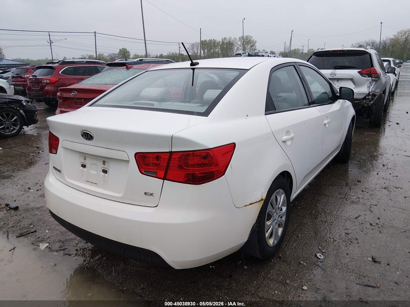 2010 Kia Forte VIN KNAFU4A21A5827593 IAAI salvage auction — NORMAL WEAR, Original (Ohio), sold $275 on 2026-07-14 (photo 4)