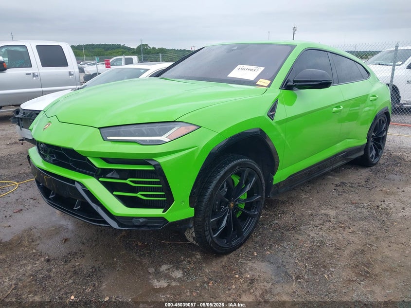 2021 Lamborghini Urus VIN ZPBUA1ZL7MLA13794 IAAI salvage auction — SIDE, Clear (Oklahoma), sold $126,500 on 2026-07-07 (photo 2)