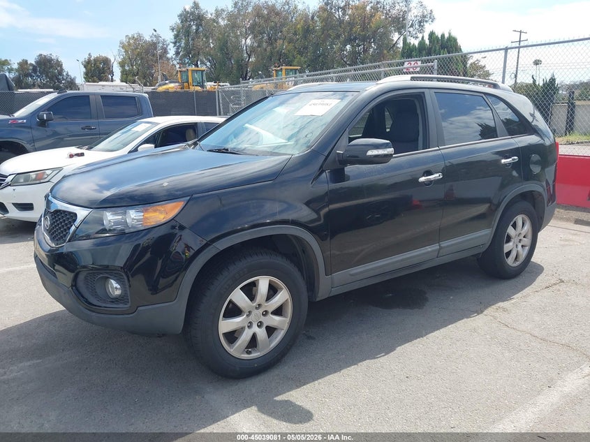 2011 Kia Sorento VIN 5XYKT4A12BG139042 IAAI salvage auction — THEFT, Salvage (California), sold $800 on 2026-07-16 (photo 2)