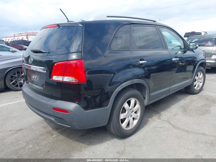 2011 Kia Sorento VIN 5XYKT4A12BG139042 IAAI salvage auction — THEFT, Salvage (California), sold $800 on 2026-07-16 (photo 4)
