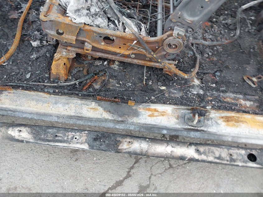 2011 Toyota Tacoma VIN 5TFTX4GN6BX005117 IAAI salvage auction — BURN, Non-Repairable (California), sold $425 on 2026-07-13 (photo 9)