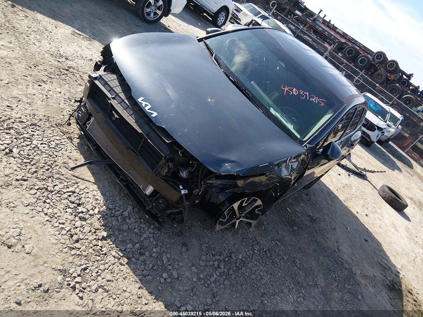 2024 Kia Sportage VIN 5XYK33DF6RG145356 IAAI salvage auction — FRONT & REAR, Salvage (Georgia), sold $5,300 on 2026-07-17 (photo 2)