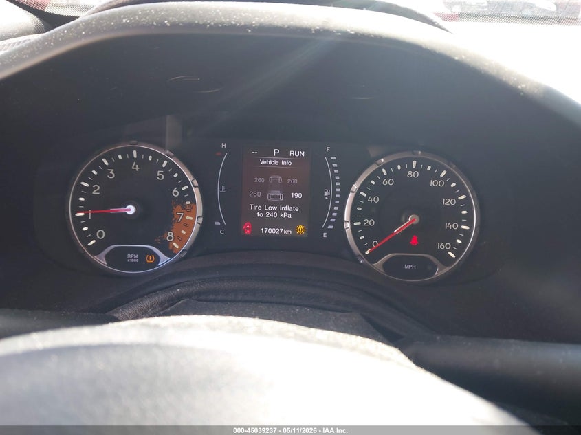 2018 Jeep Renegade VIN ZACCJBBB9JPJ07707 IAAI salvage auction — RIGHT FRONT, Salvage (Illinois), sold $950 on 2026-07-28 (photo 7)