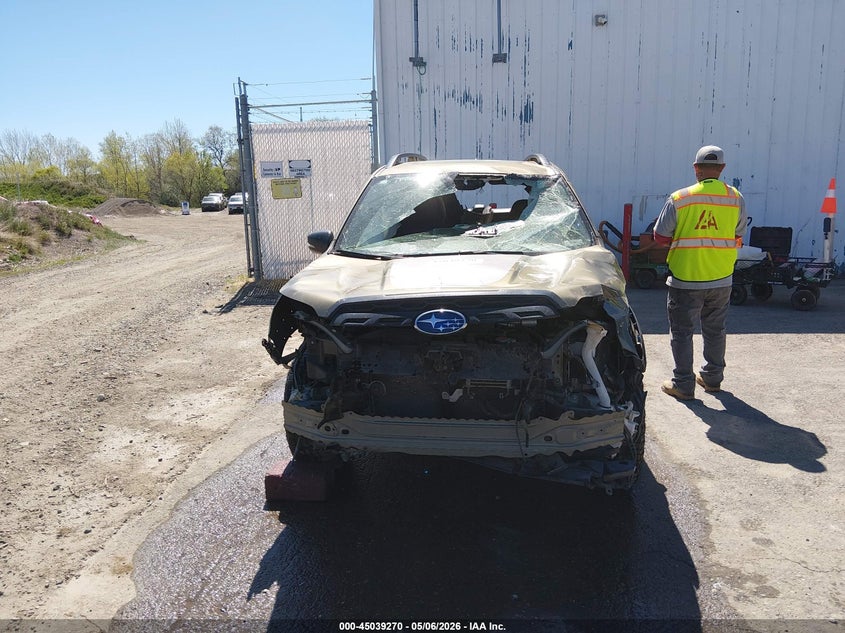 2022 Subaru Forester VIN JF2SKAMCXNH421974 IAAI salvage auction — ROLLOVER, Salvage (Montana), sold $275 on 2026-07-08 (photo 6)
