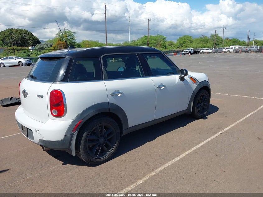 2015 Mini Countryman VIN WMWZB3C5XFWR45034 IAAI salvage auction — LEFT SIDE, Clear (Hawaii), sold $500 on 2026-07-07 (photo 4)