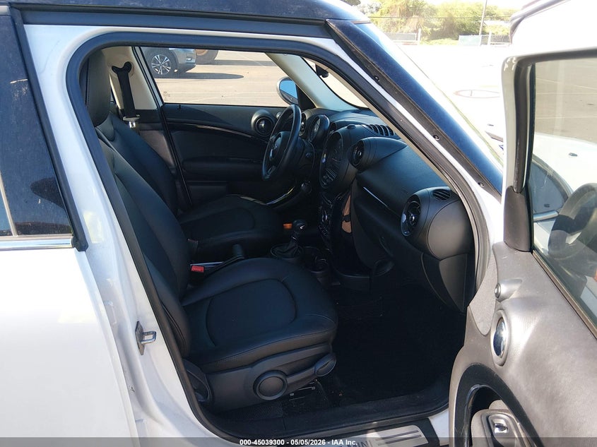 2015 Mini Countryman VIN WMWZB3C5XFWR45034 IAAI salvage auction — LEFT SIDE, Clear (Hawaii), sold $500 on 2026-07-07 (photo 5)